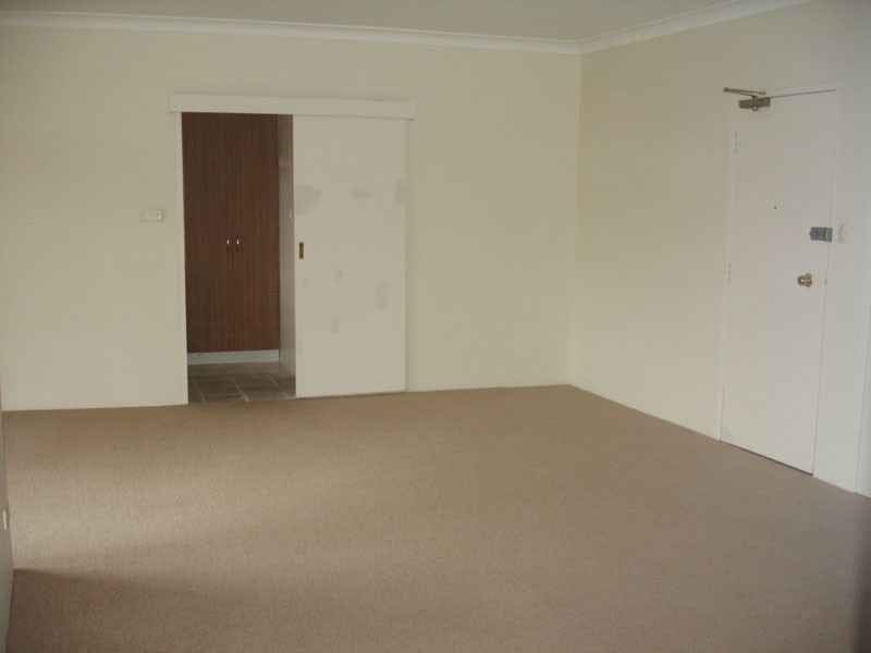 10/27  Walton Cres, Abbotsford NSW 2046