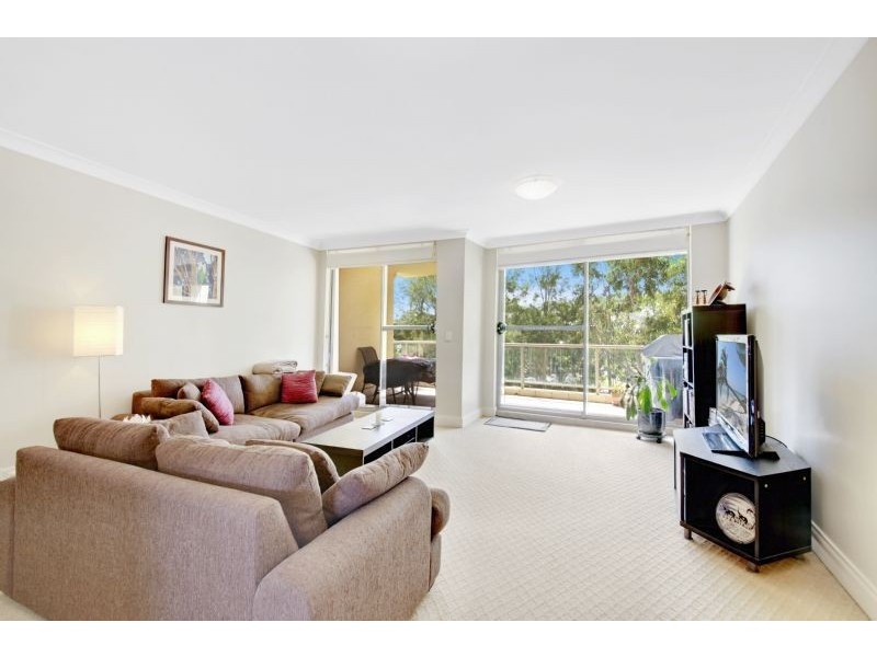 35/1  Kings Bay Ave, Five Dock NSW 2046