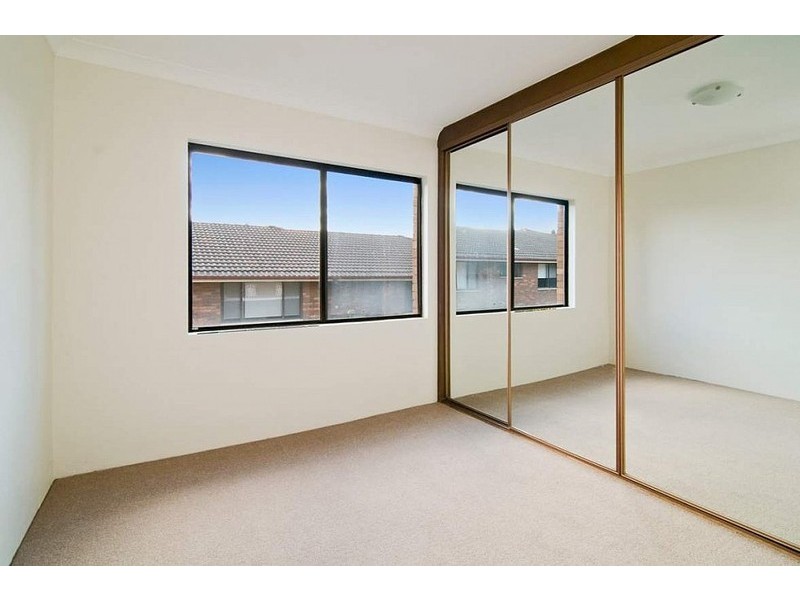 10/27 Walton Crescent, Abbotsford NSW 2046