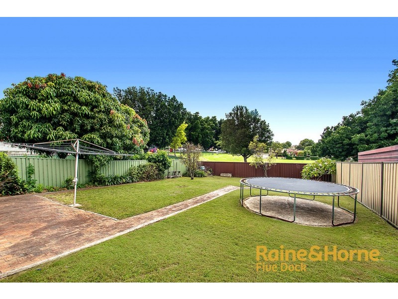 4 WOORAIL AVENUE, Kingsgrove NSW 2208