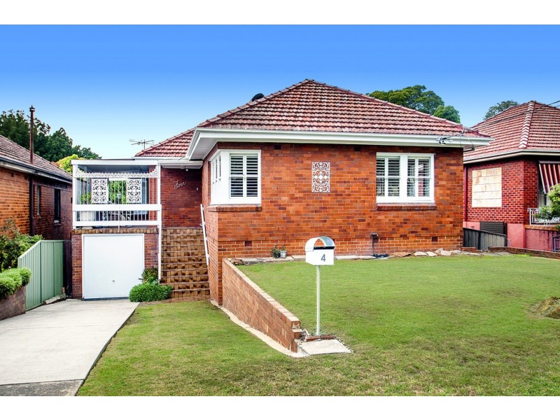 4 WOORAIL AVENUE, Kingsgrove NSW 2208