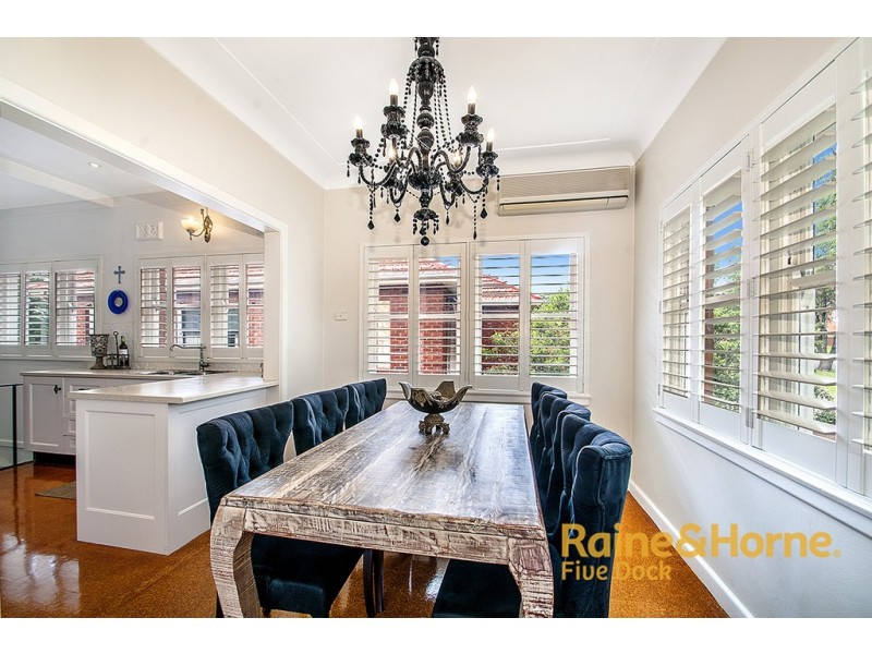 4 WOORAIL AVENUE, Kingsgrove NSW 2208