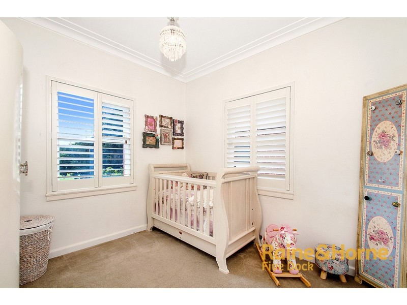 4 WOORAIL AVENUE, Kingsgrove NSW 2208