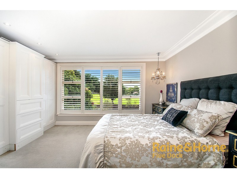 4 WOORAIL AVENUE, Kingsgrove NSW 2208