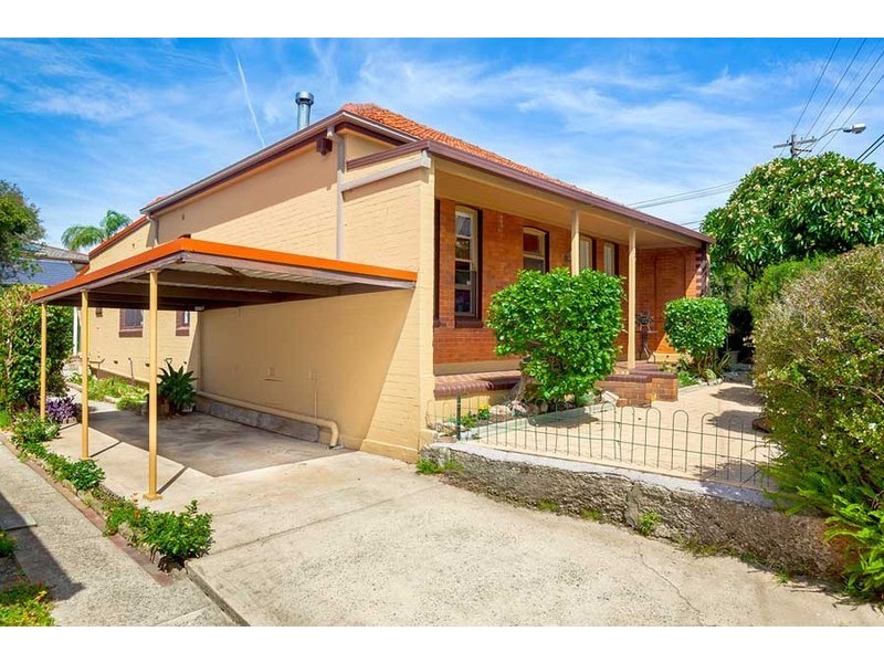 527 Lyons road West, Five Dock NSW 2046