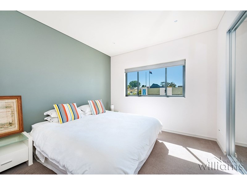 40/54a BLACKWALL POINT ROAD, Chiswick NSW 2046