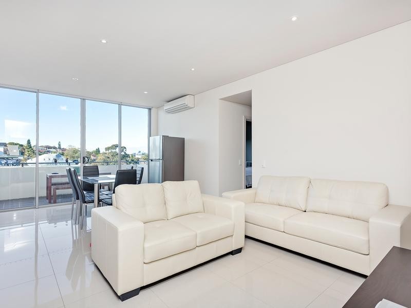 40/54a BLACKWALL POINT ROAD, Chiswick NSW 2046