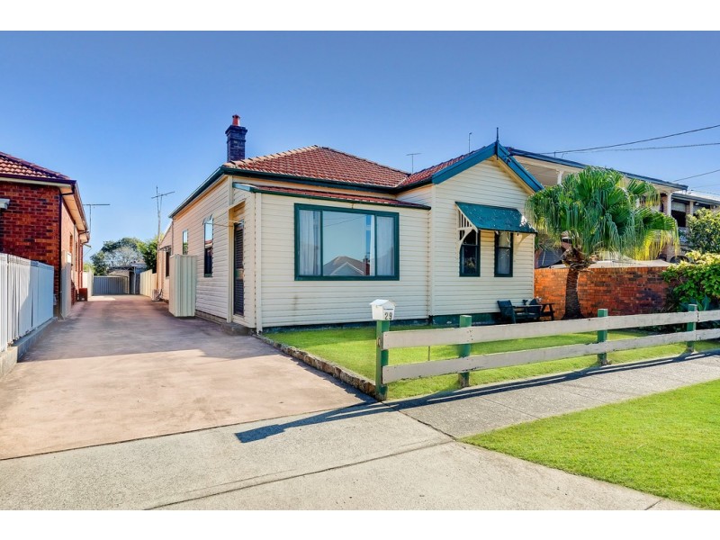 29 BAYVIEW ROAD, Canada Bay NSW 2046