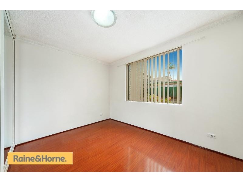 4/2 Evelyn Ave, Concord NSW 2137