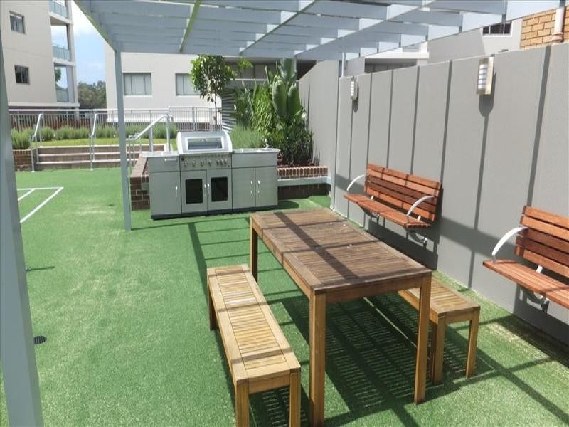 33/54A Blackwall Point Rd, Chiswick NSW 2046
