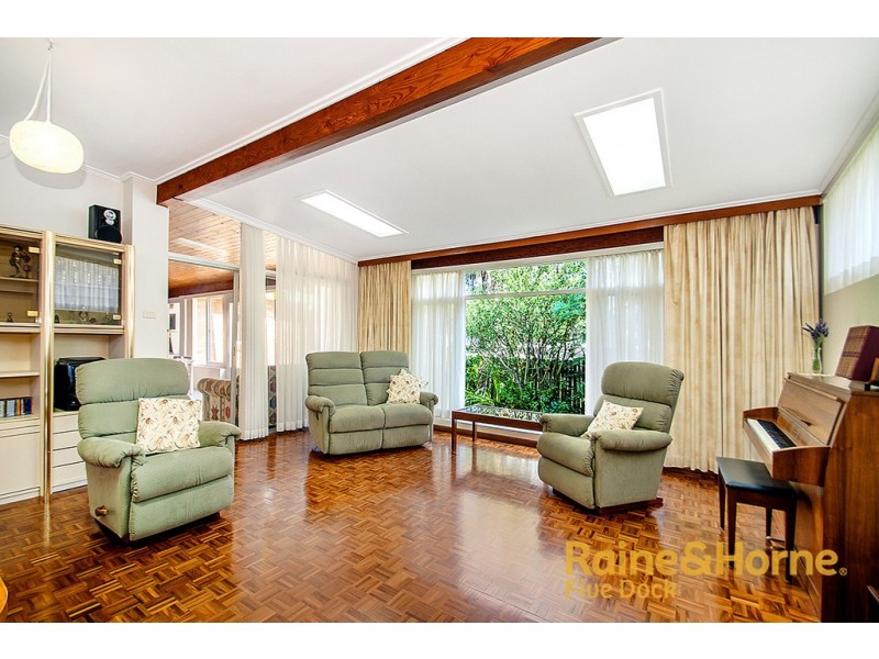 31 RENOWN STREET, Canada Bay NSW 2046