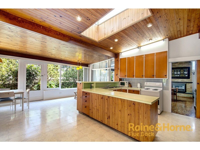 31 RENOWN STREET, Canada Bay NSW 2046