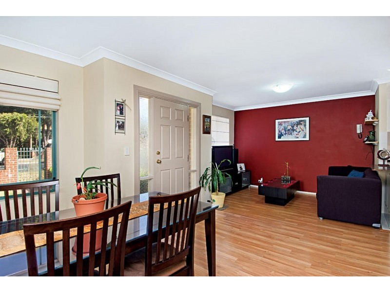 1 / 18  Rokeby Road, Abbotsford NSW 2046