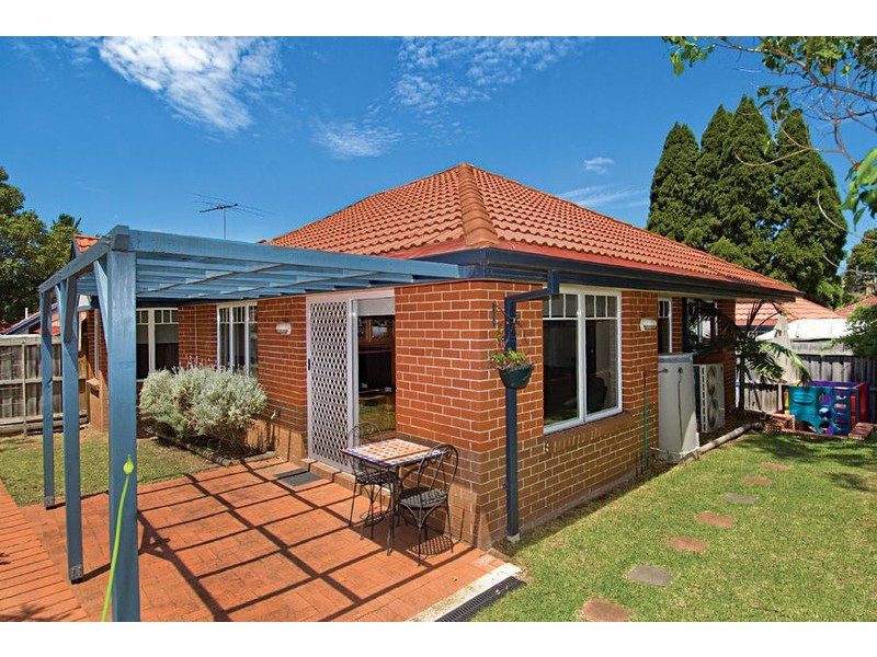 3 / 3  Udall Ave, Five Dock NSW 2046