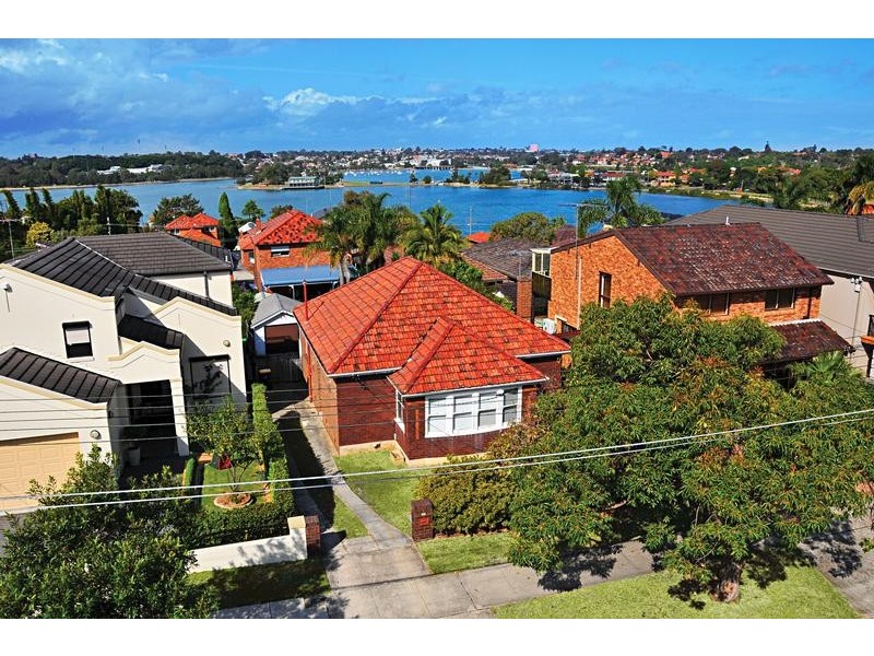 61 Clements St, Russell Lea NSW 2046