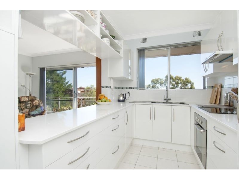 15 / 20 – 24 The Parade, Russell Lea NSW 2046