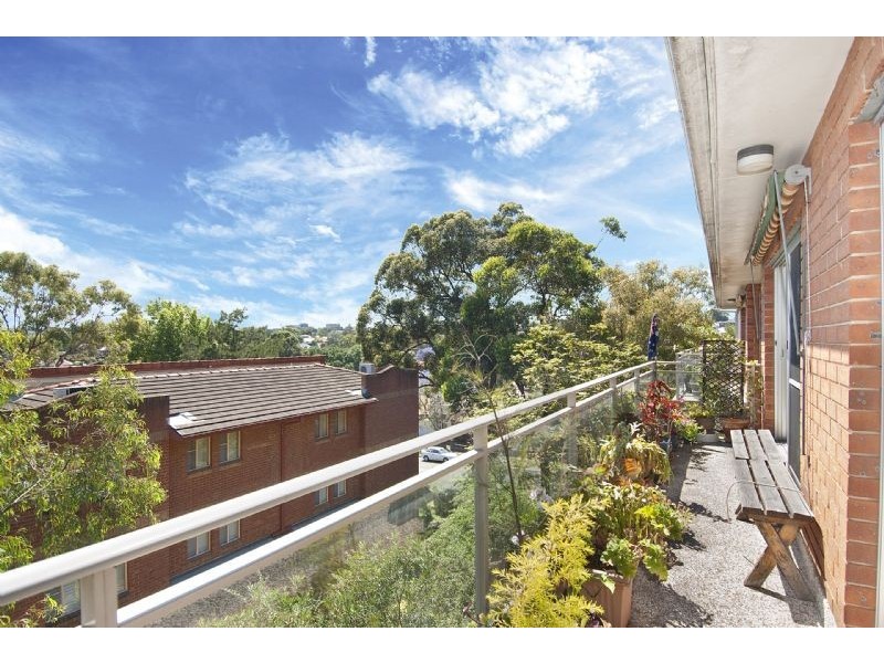 15 / 20 – 24 The Parade, Russell Lea NSW 2046