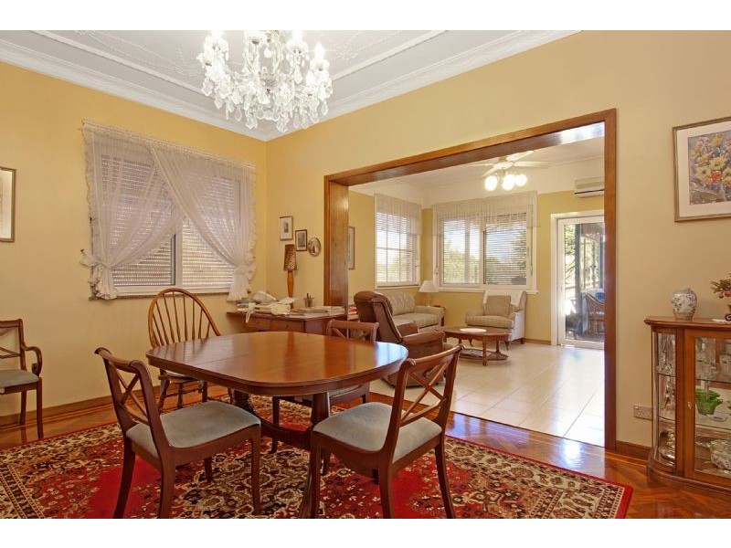 333 Lyons rd, Russell Lea NSW 2046