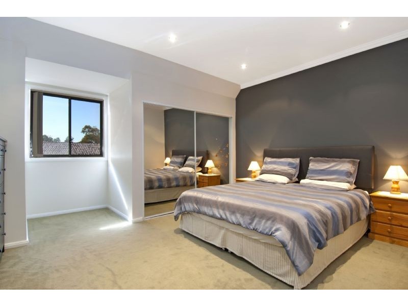 4 / 22 REGATTA RD, Canada Bay NSW 2046