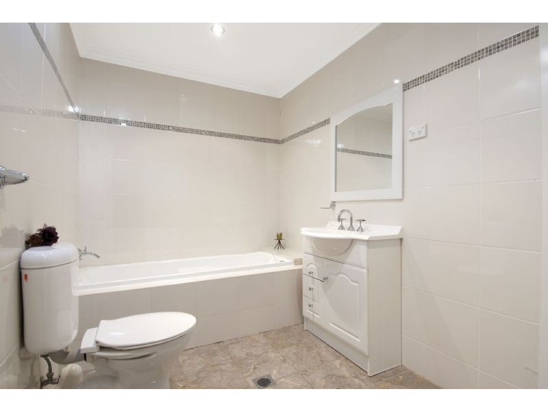 4 / 22 REGATTA RD, Canada Bay NSW 2046