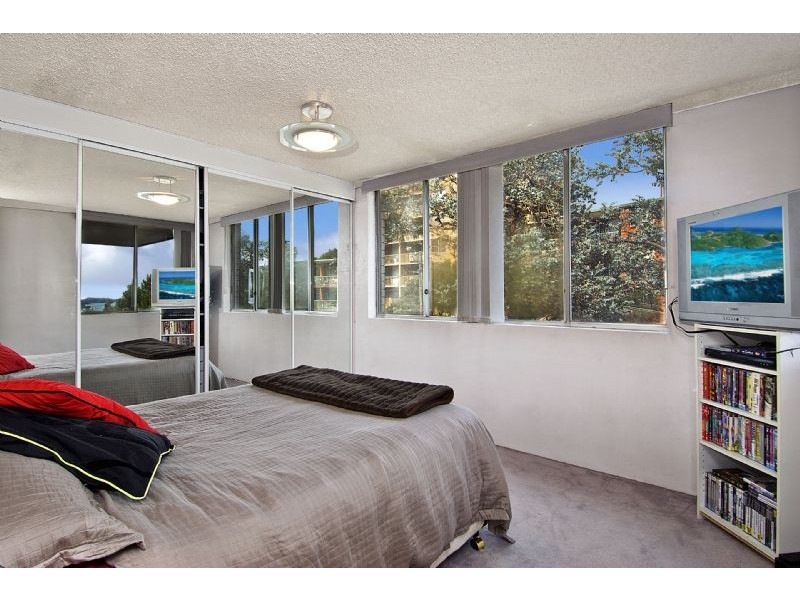 9/4 Bortfield Dr, Chiswick NSW 2046