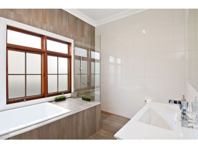 17 Courland St, Five Dock NSW 2046