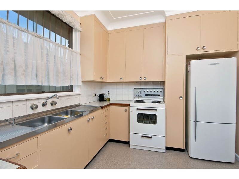 38 Duke Ave, Rodd Point NSW 2046