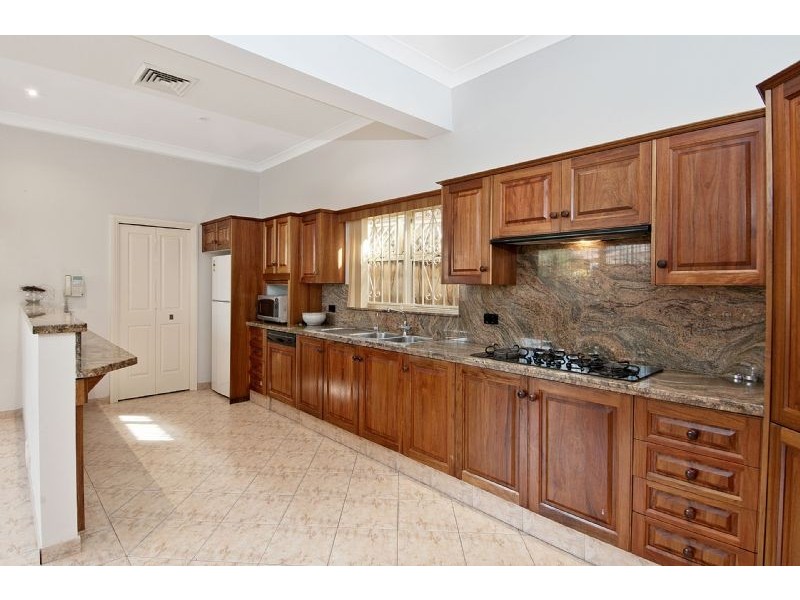 133 Hampden rd, Russell Lea NSW 2046