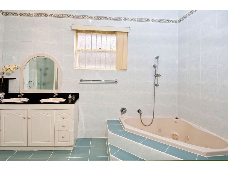 133 Hampden rd, Russell Lea NSW 2046