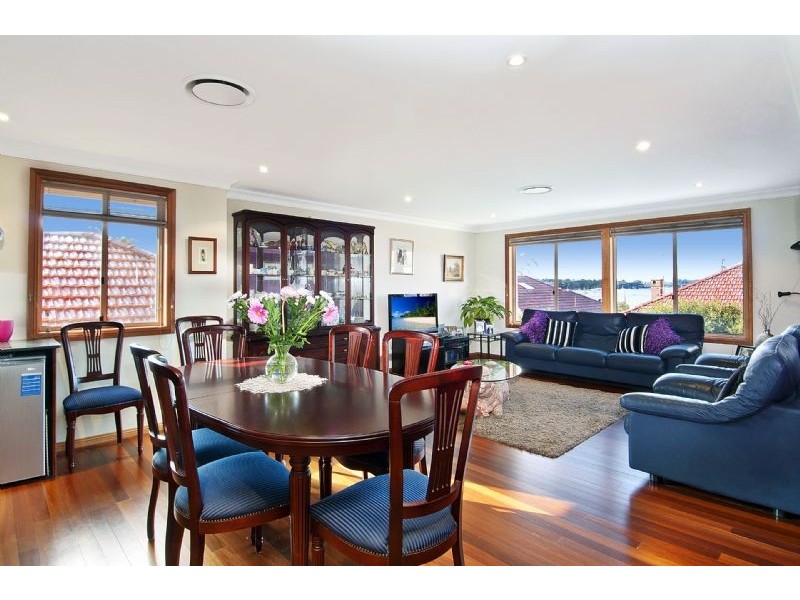 12 Hood ave, Rodd Point NSW 2046