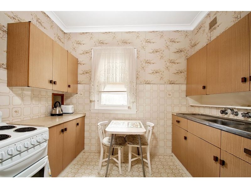 12 Dalmeny Ave, Russell Lea NSW 2046