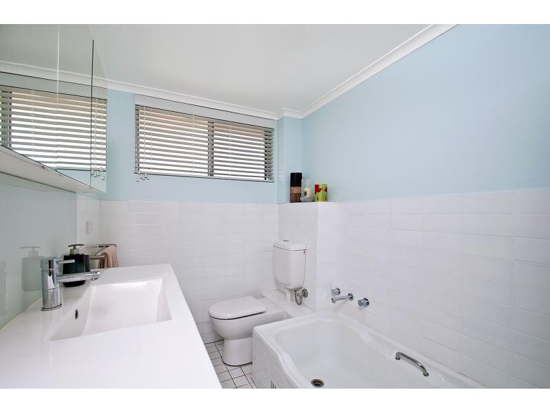 4/20 The Parade, Russell Lea NSW 2046