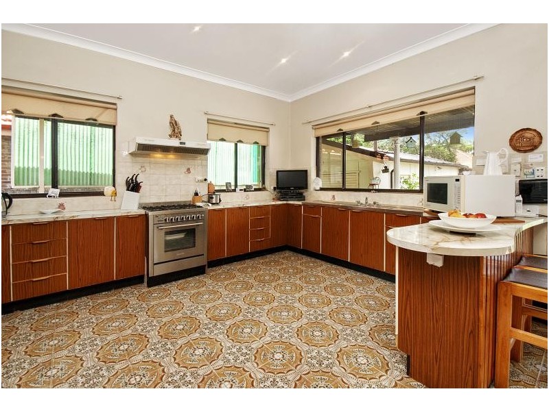 24 Mons Street, Russell Lea NSW 2046