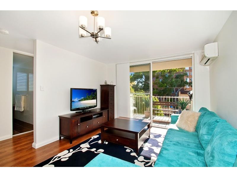 2/1 Bortfield drive, Chiswick NSW 2046