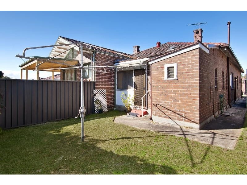 12 Kingsford Ave, Five Dock NSW 2046