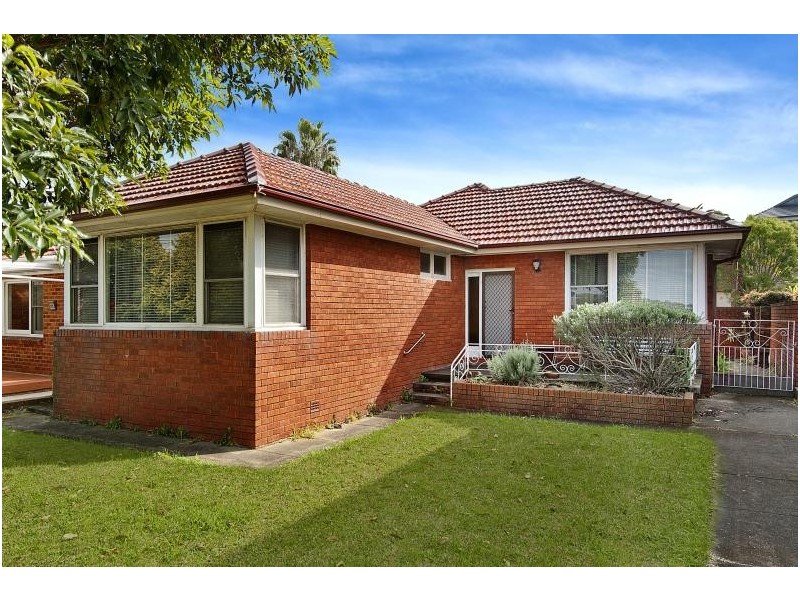 93 Henley Marine Drive, Russell Lea NSW 2046