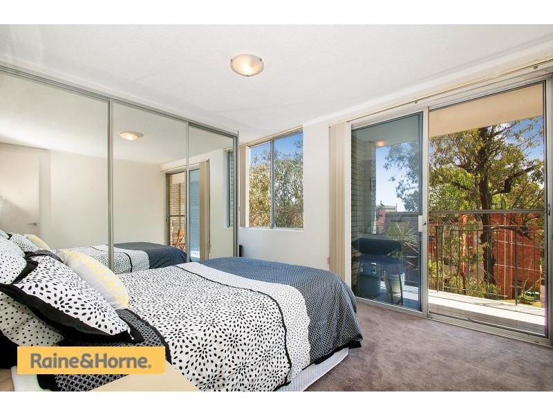 3/6 Bortfield Drive, Chiswick NSW 2046