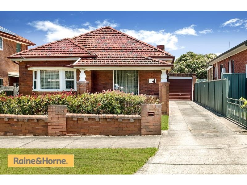 13 Duchess Ave, Rodd Point NSW 2046