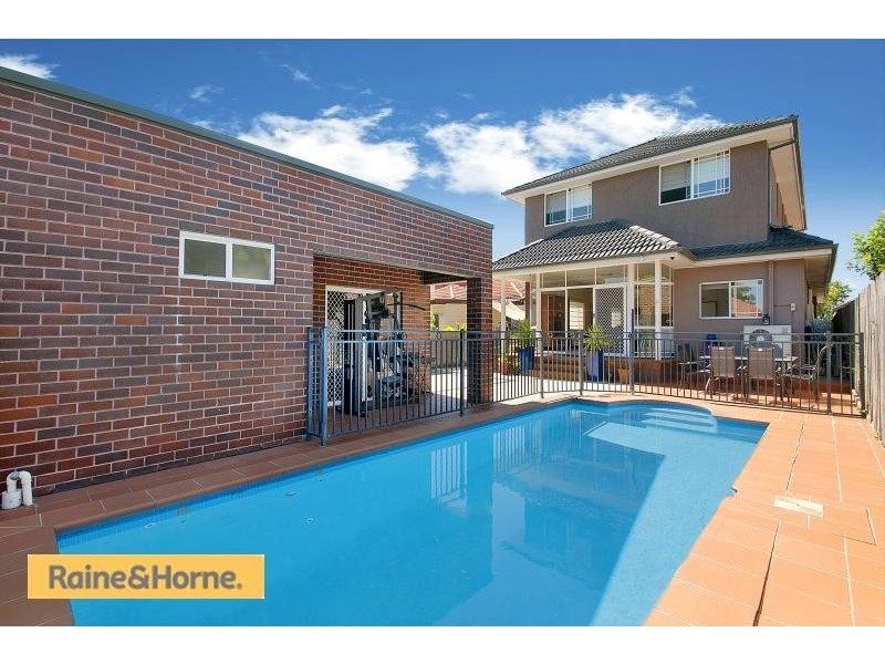 76 First Ave, Rodd Point NSW 2046