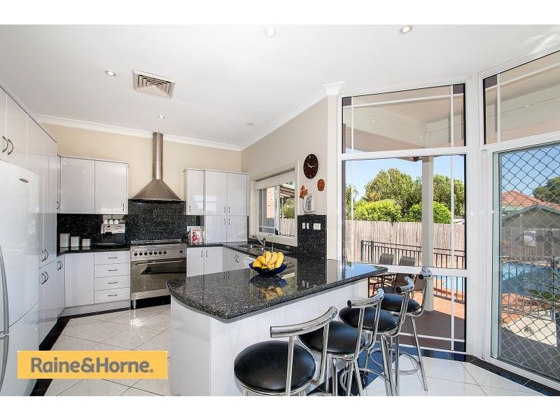 76 First Ave, Rodd Point NSW 2046