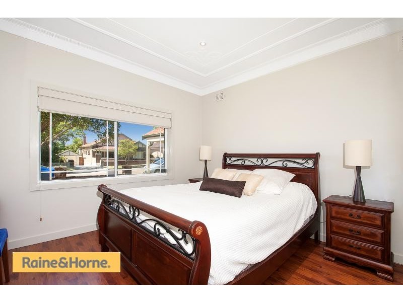 76 First Ave, Rodd Point NSW 2046