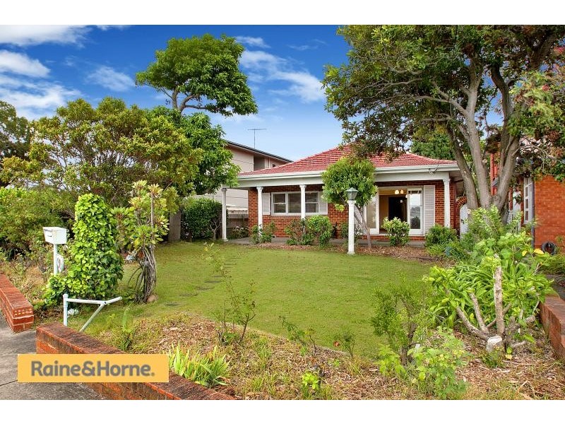 90 Henley Marine Drive, Rodd Point NSW 2046