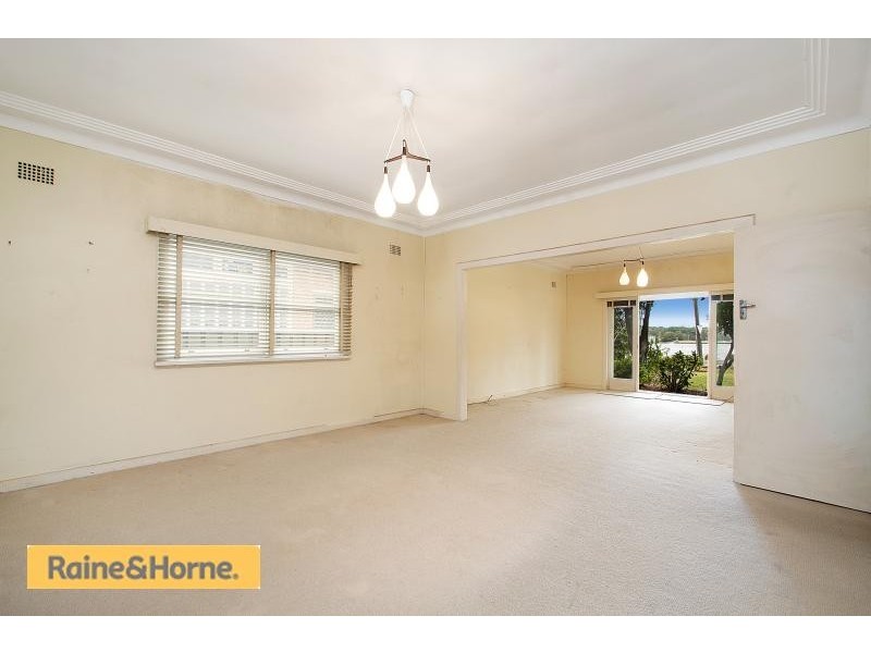 90 Henley Marine Drive, Rodd Point NSW 2046