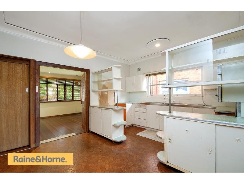 90 Henley Marine Drive, Rodd Point NSW 2046