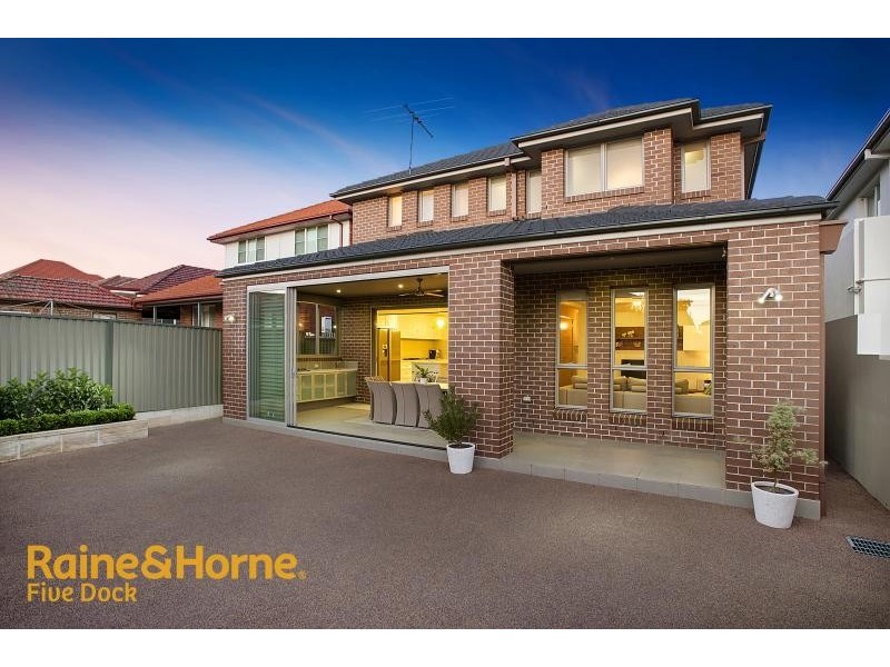 9 Duchess Avenue, Rodd Point NSW 2046