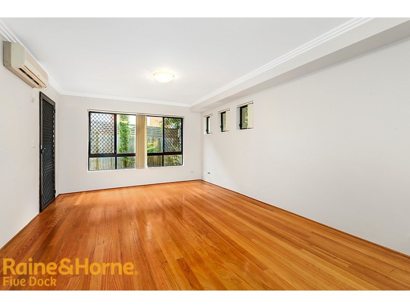 2/14 aandb Orpington Street, Ashfield NSW 2131