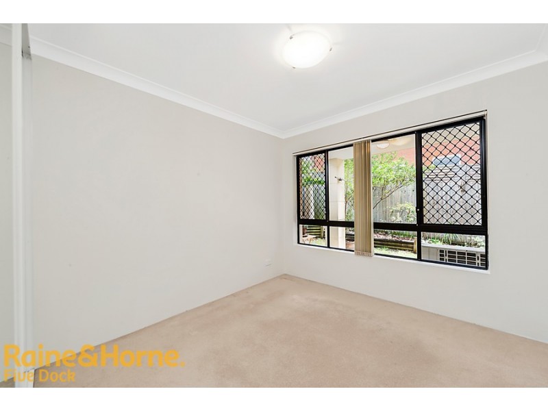 2/14 aandb Orpington Street, Ashfield NSW 2131