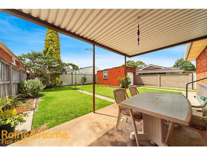 2 Noble Street, Rodd Point NSW 2046