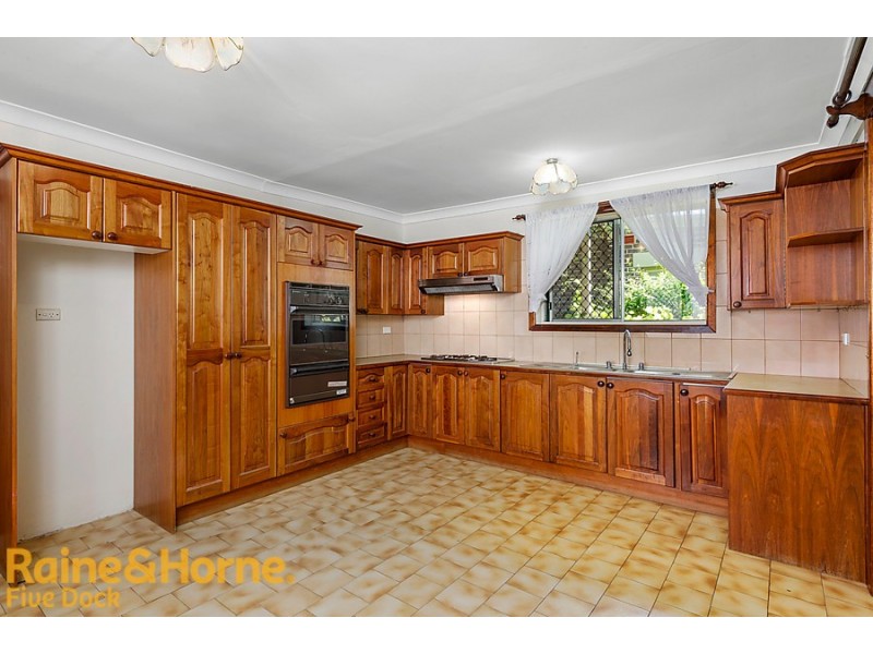 22 Bayview Road, Canada Bay NSW 2046