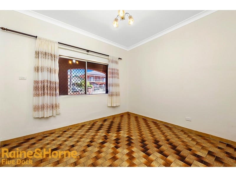 22 Bayview Road, Canada Bay NSW 2046